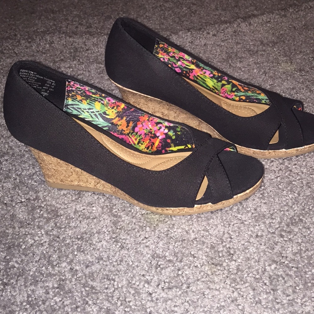 Wedges shoes